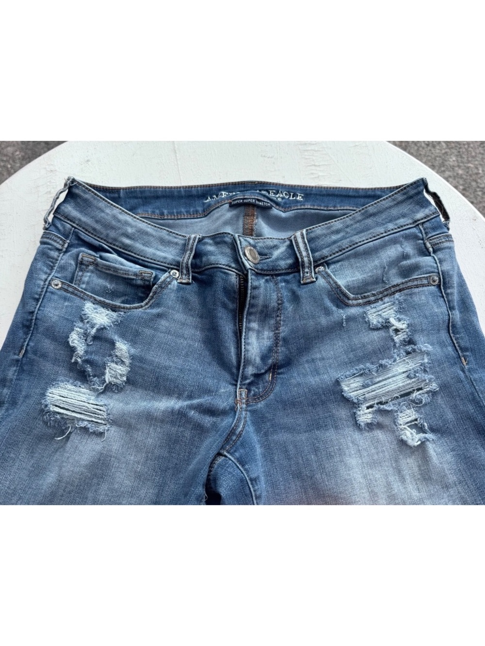 American Eagle Womens 12 Super Stretch Distressed Denim Shorts Cutoff Raw Hem
